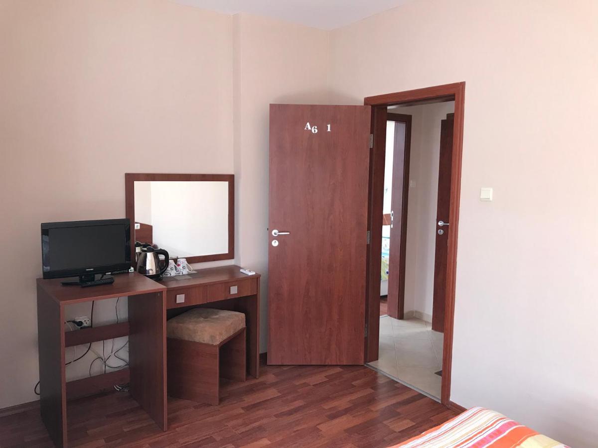 Red House Guest House Nesebar Esterno foto