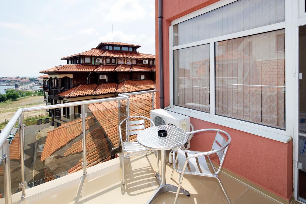 Red House Guest House Nesebar Camera foto
