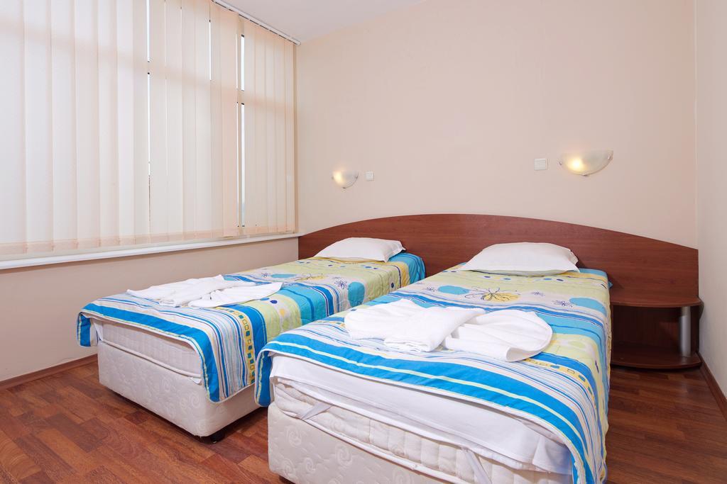 Red House Guest House Nesebar Camera foto