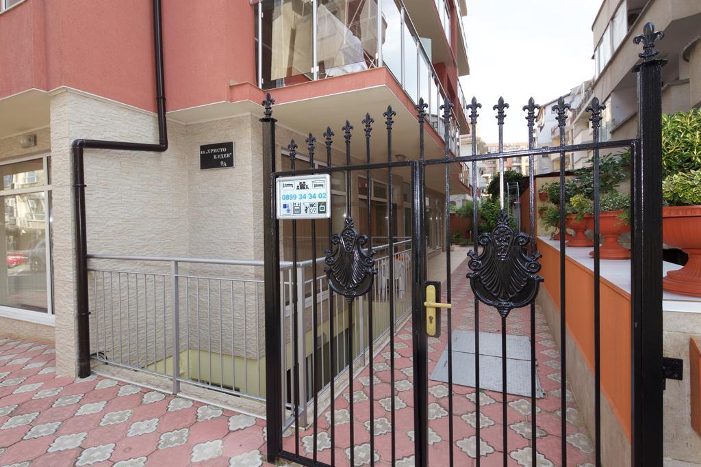 Red House Guest House Nesebar Esterno foto