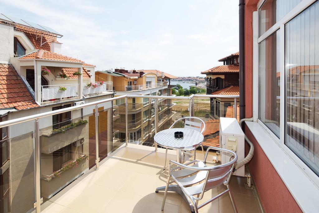 Red House Guest House Nesebar Esterno foto