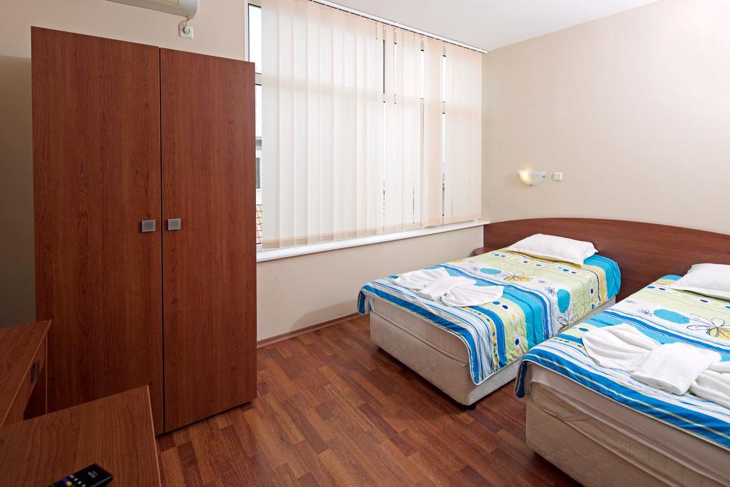 Red House Guest House Nesebar Esterno foto