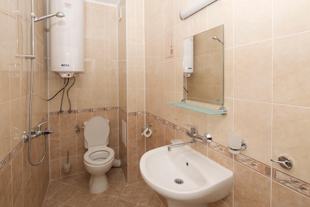 Red House Guest House Nesebar Esterno foto